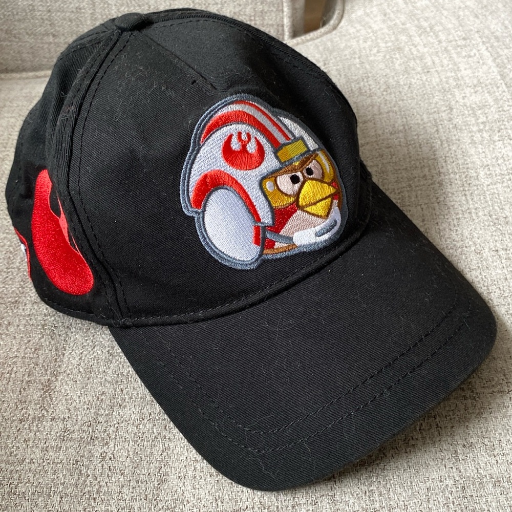 Star Wars Angry Birds black adult ball cap.